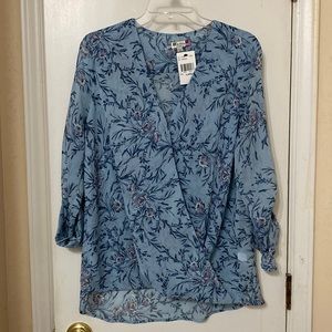 Kut from the Kloth Tara Blouse Light Blue XL NWT